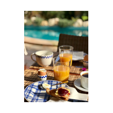 frühstücken am Pool
